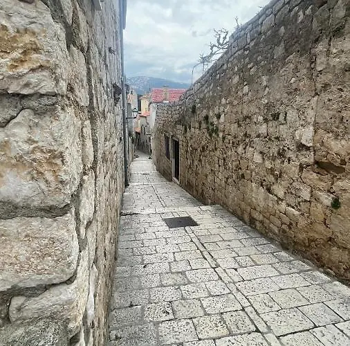 Arbe Downtown * Rab Town