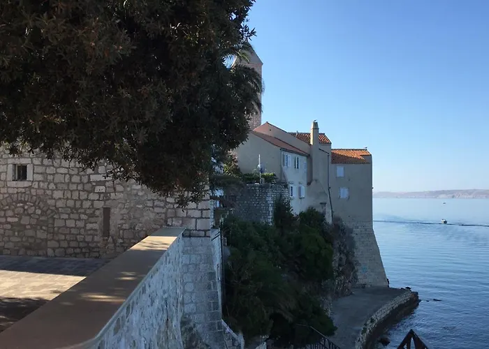 Arbe Downtown Apartment Rab Town