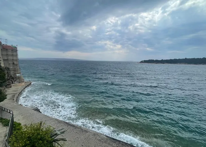 Arbe Downtown Apartament